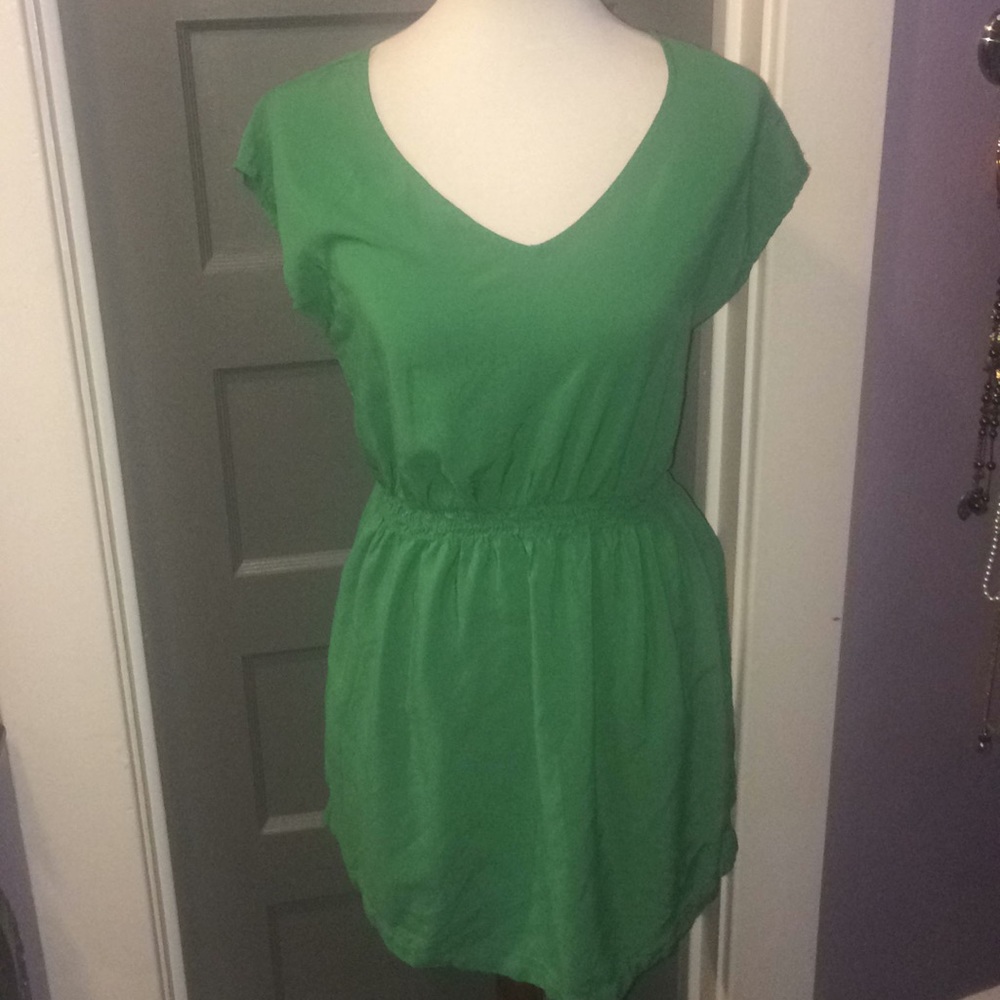 ❤️ Tropical green summer dress with pockets.